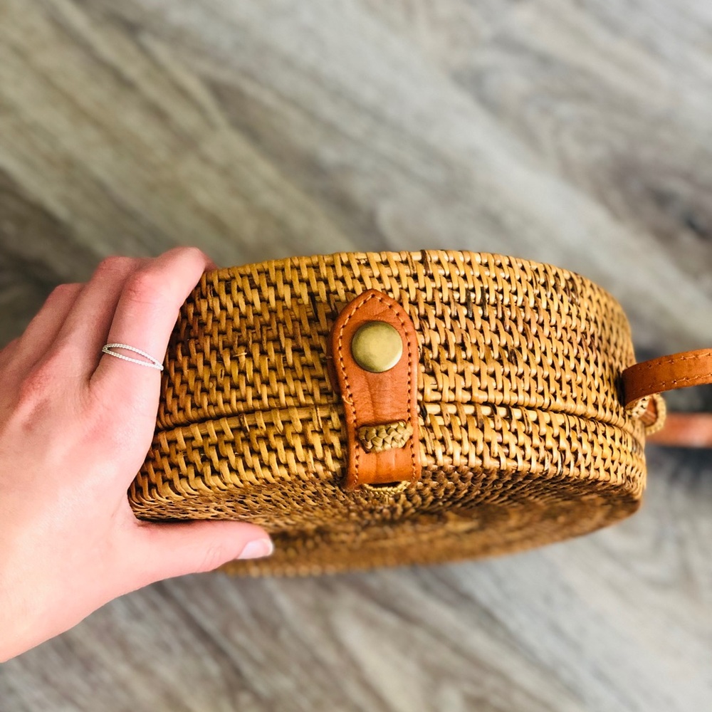 Handmade Rattan Crossbody Bag - Picture 6 of 6